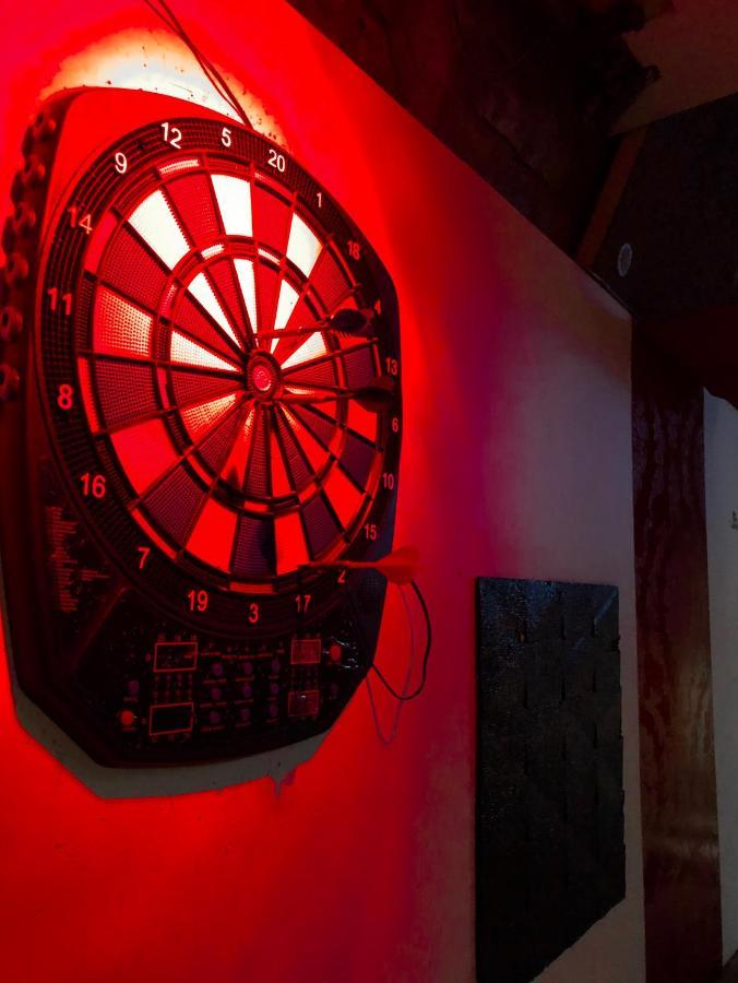 Whole Basement Former Pub For Stag Do, Bachelor House Party Flat Budapest Luaran gambar