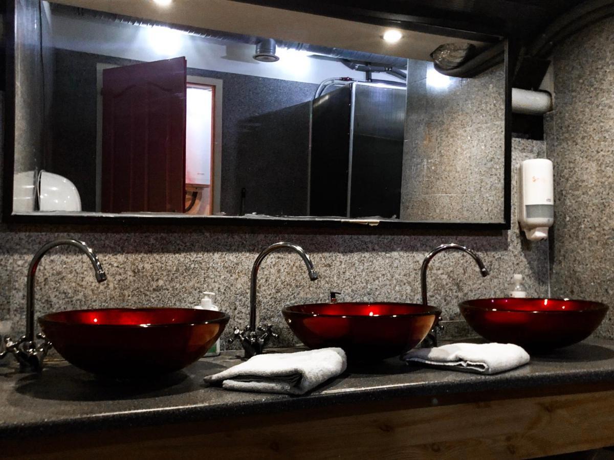 Whole Basement Former Pub For Stag Do, Bachelor House Party Flat Budapest Luaran gambar
