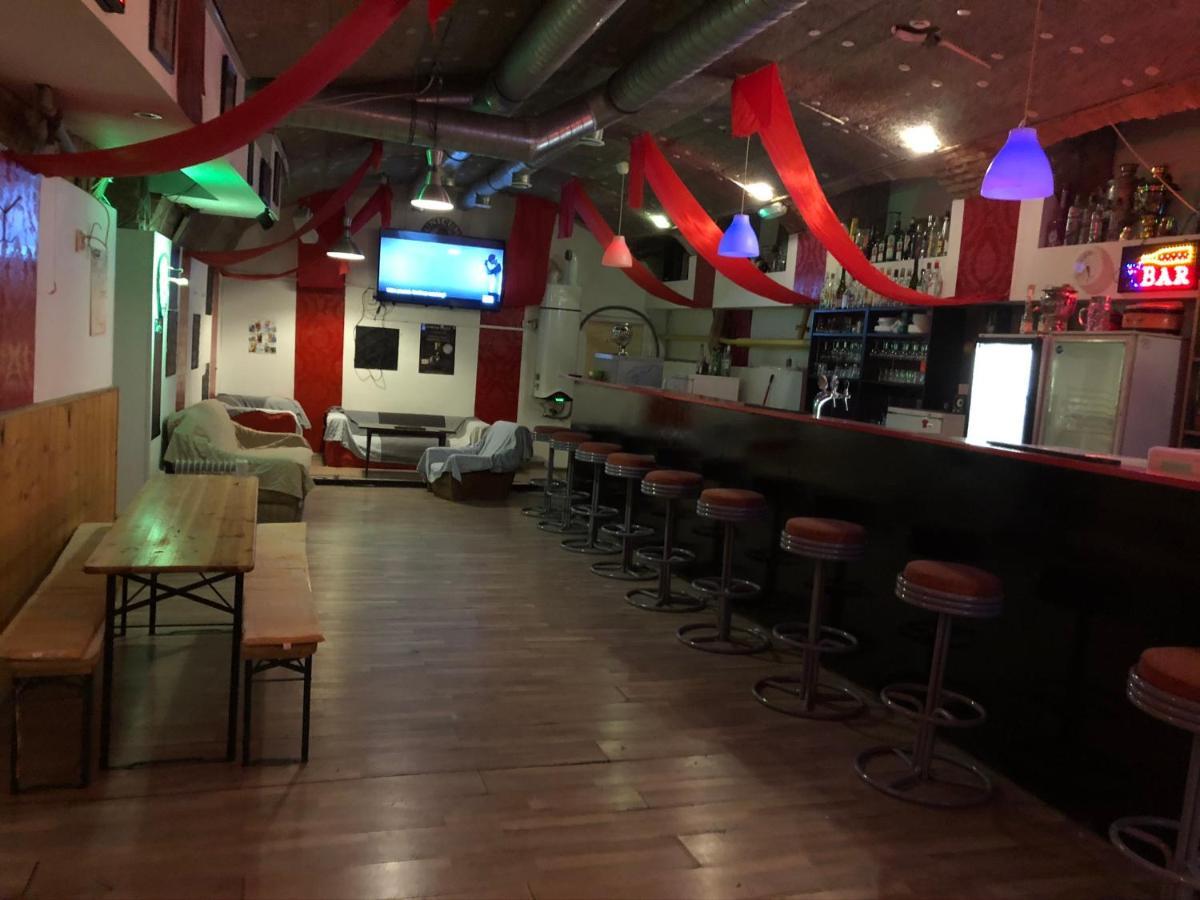 Whole Basement Former Pub For Stag Do, Bachelor House Party Flat Budapest Luaran gambar