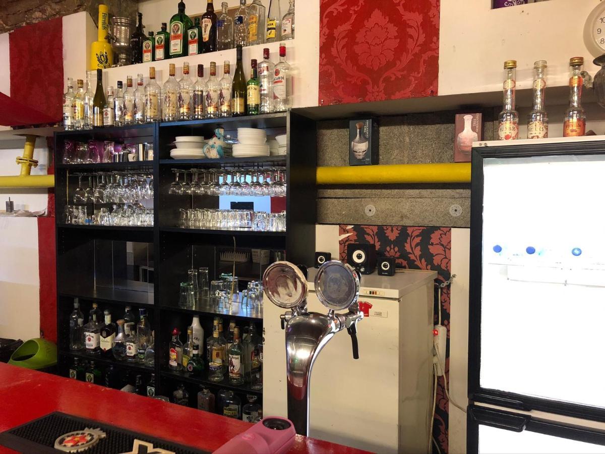 Whole Basement Former Pub For Stag Do, Bachelor House Party Flat Budapest Luaran gambar