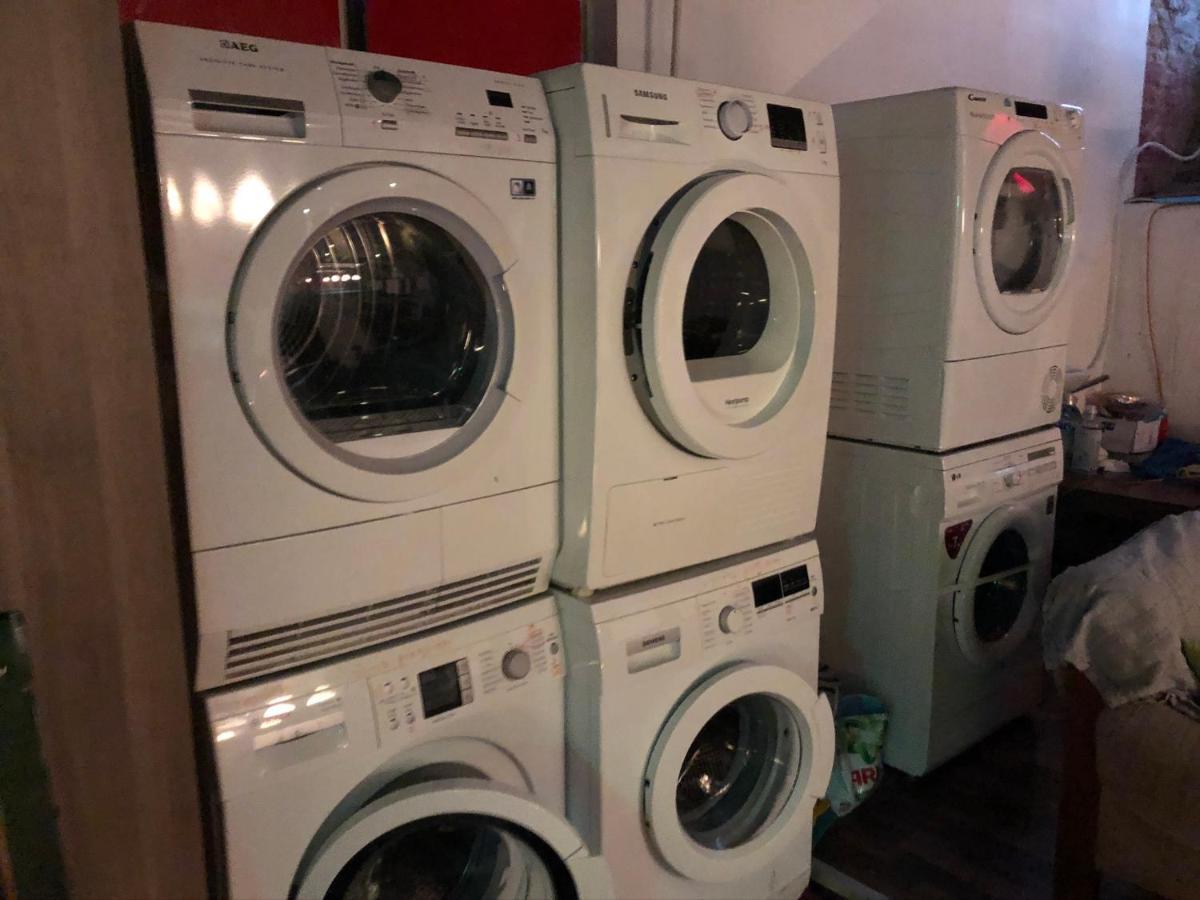 Whole Basement Former Pub For Stag Do, Bachelor House Party Flat Budapest Luaran gambar