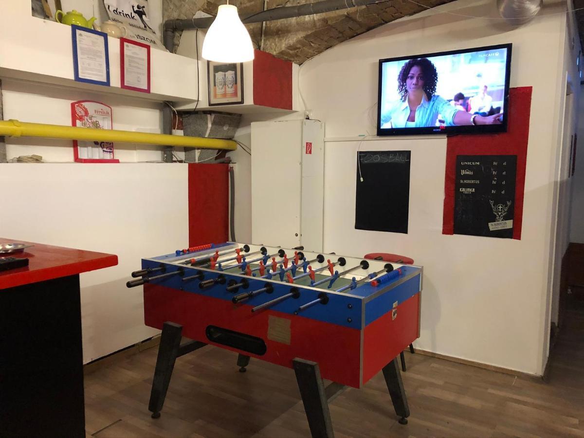 Whole Basement Former Pub For Stag Do, Bachelor House Party Flat Budapest Luaran gambar