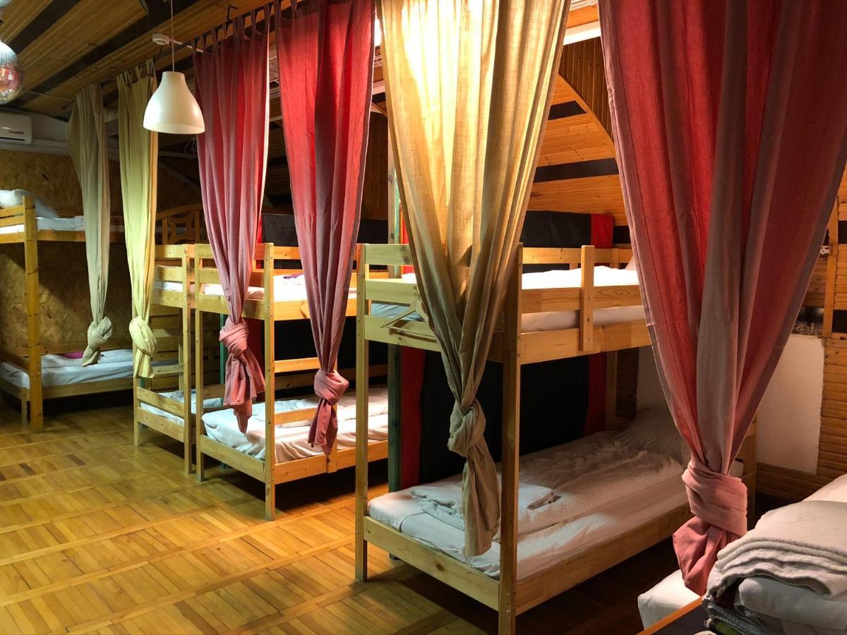 Whole Basement Former Pub For Stag Do, Bachelor House Party Flat Budapest Luaran gambar