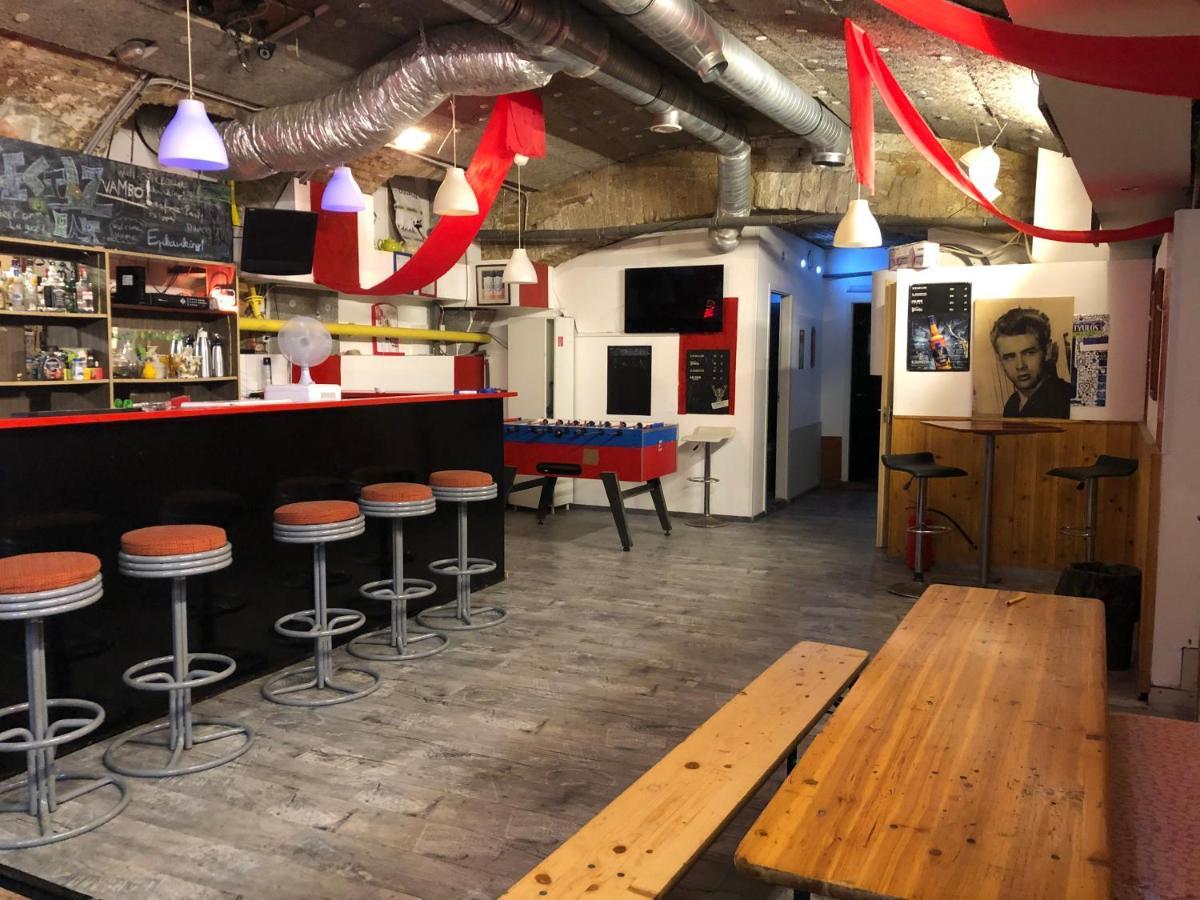 Whole Basement Former Pub For Stag Do, Bachelor House Party Flat Budapest Luaran gambar