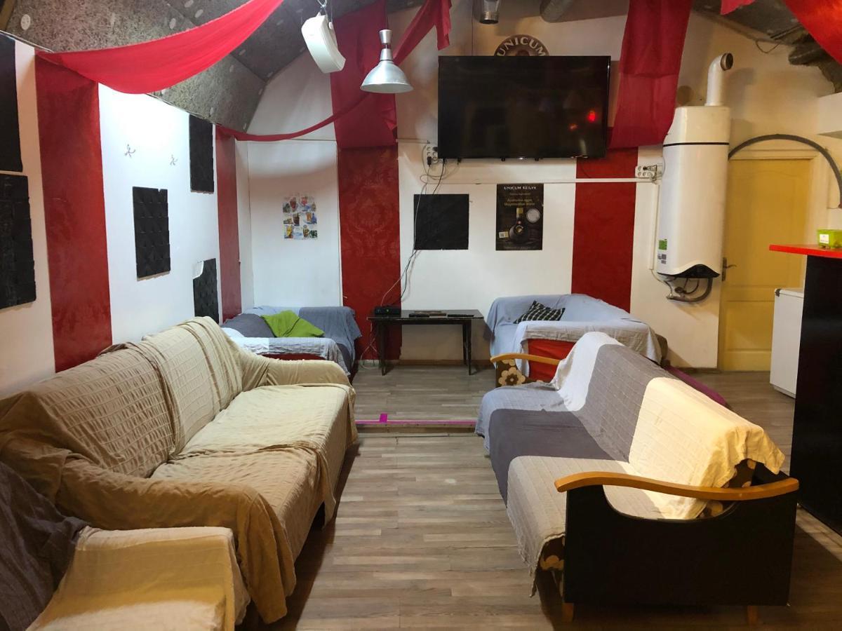 Whole Basement Former Pub For Stag Do, Bachelor House Party Flat Budapest Luaran gambar