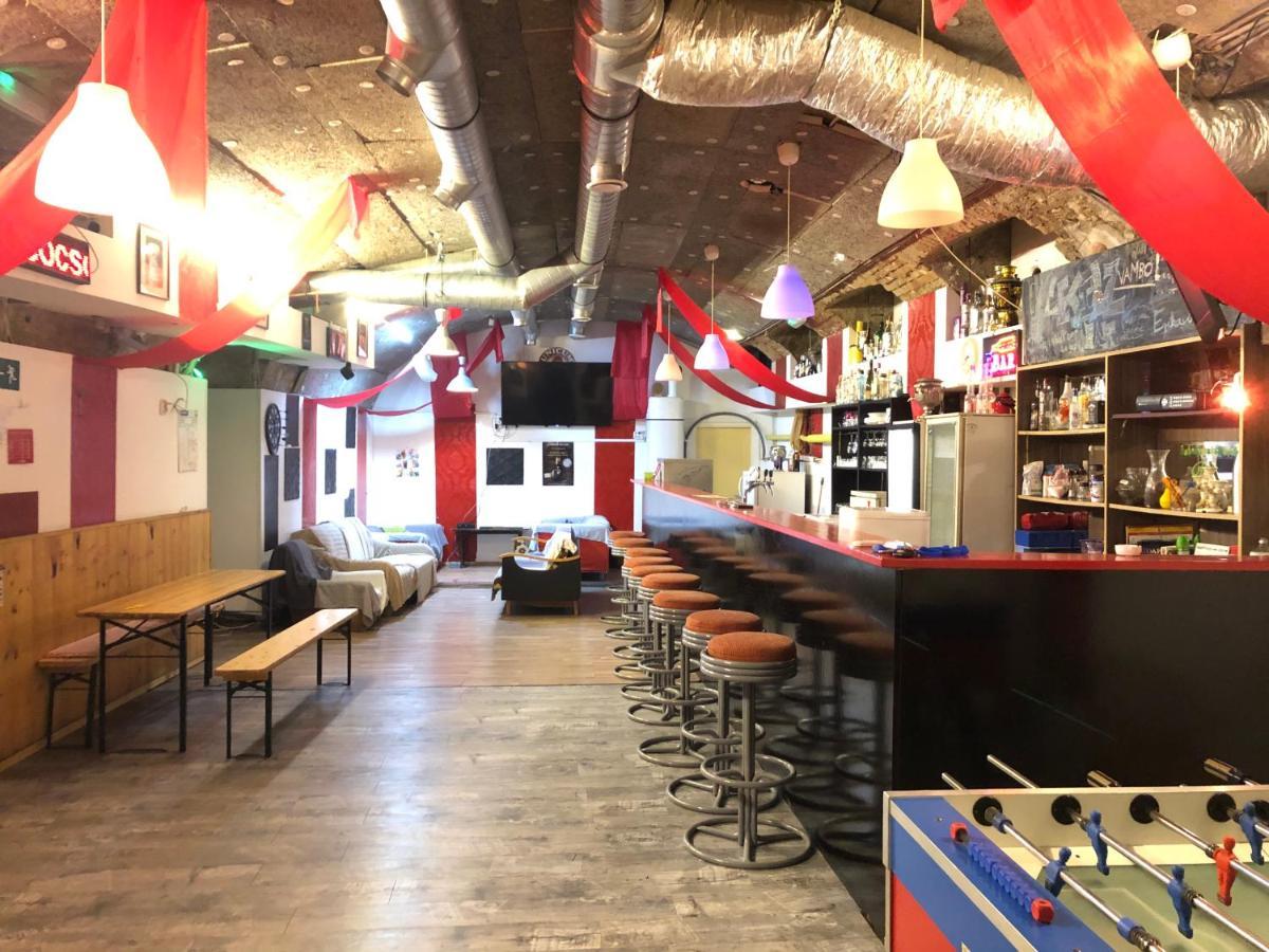 Whole Basement Former Pub For Stag Do, Bachelor House Party Flat Budapest Luaran gambar