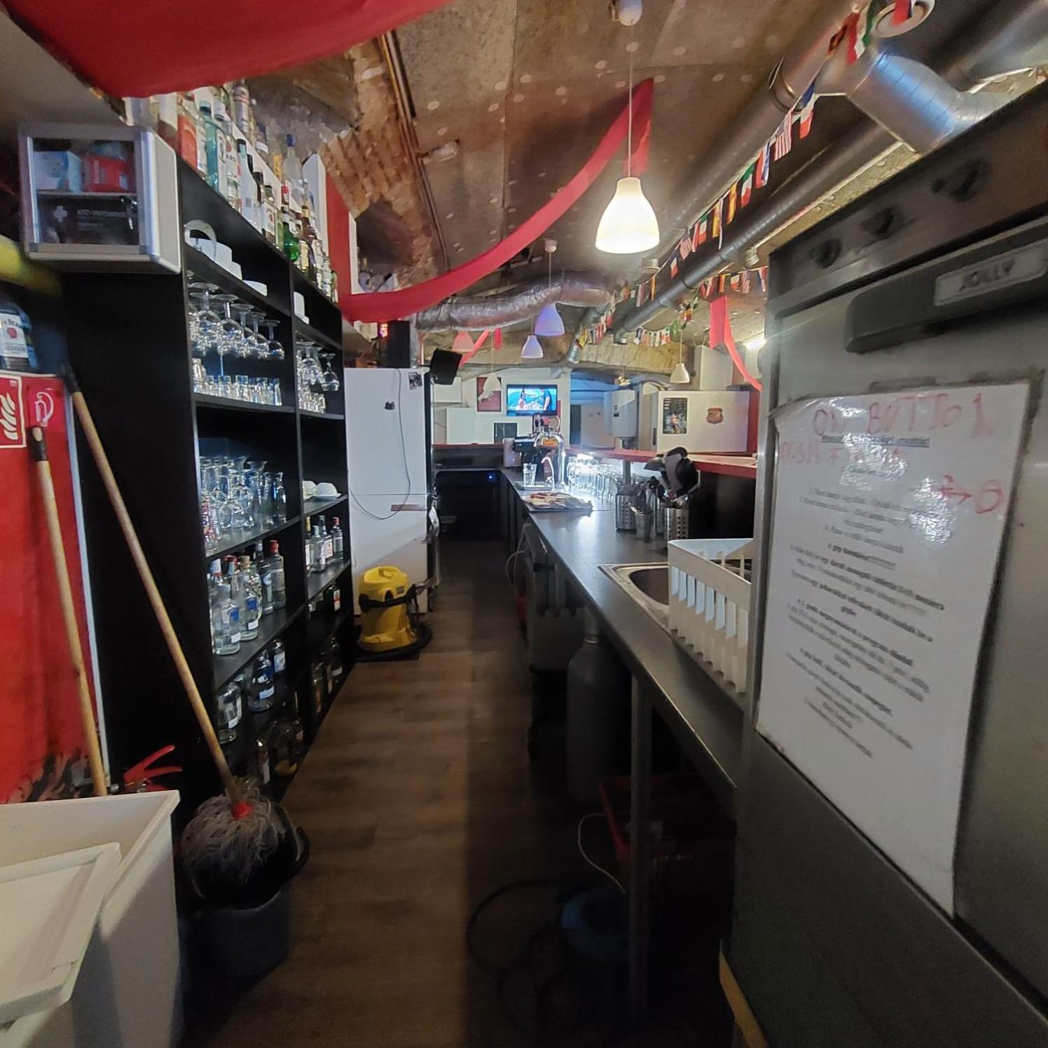 Whole Basement Former Pub For Stag Do, Bachelor House Party Flat Budapest Luaran gambar