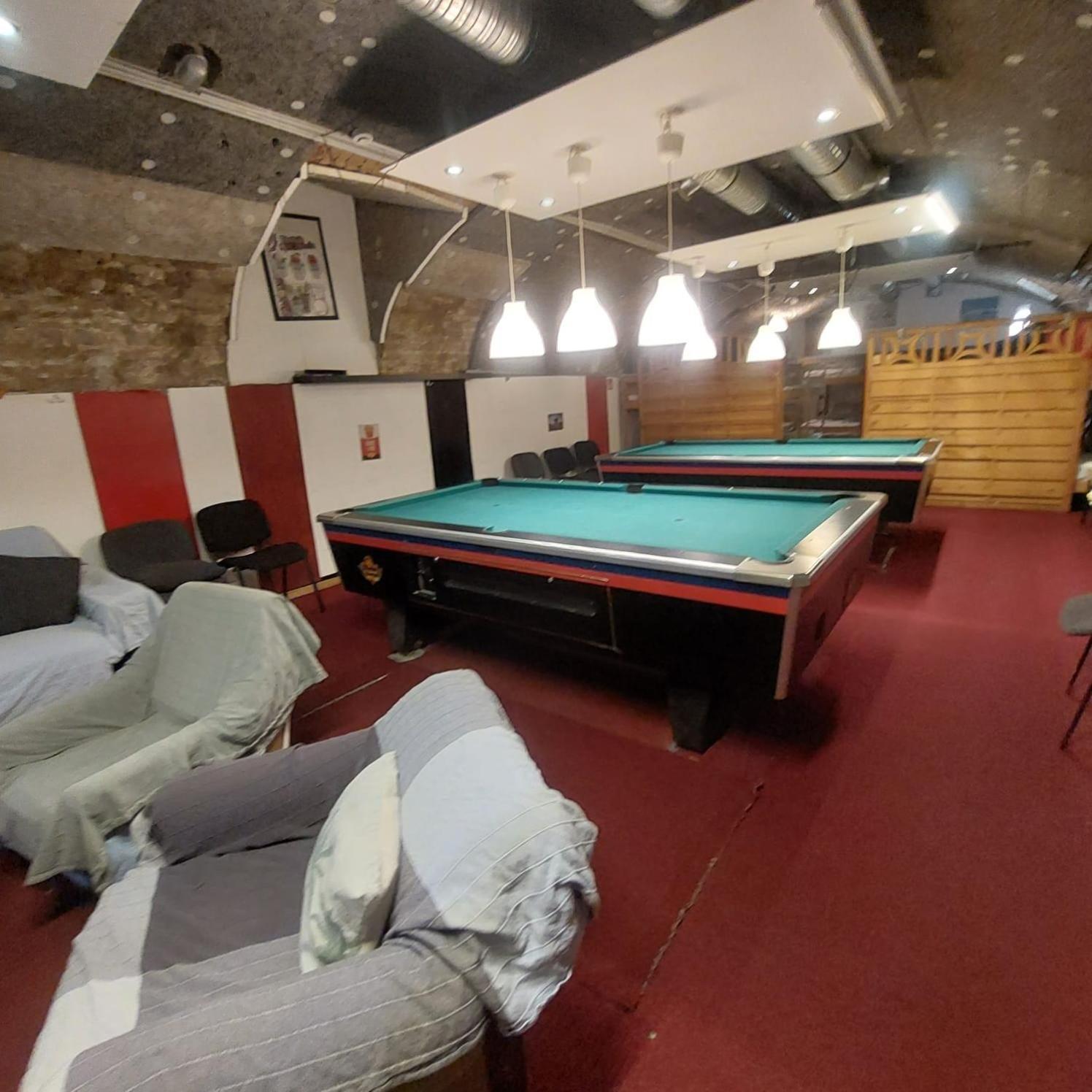 Whole Basement Former Pub For Stag Do, Bachelor House Party Flat Budapest Luaran gambar